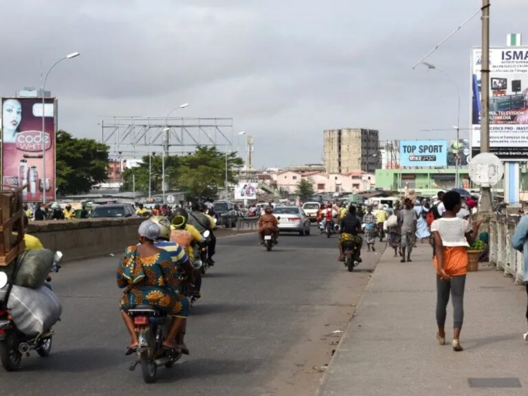 Bénin: violente collision entre un tricycle et une moto à Abomey-Calavi