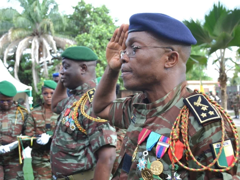 Armée béninoise: Fructueux Gbaguidi porte son galon de Général de division