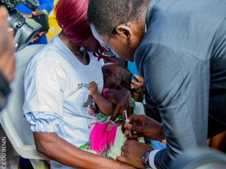 Introduction du vaccin contre le paludisme au Bénin: Benjamin Hounkpatin rassure les populations