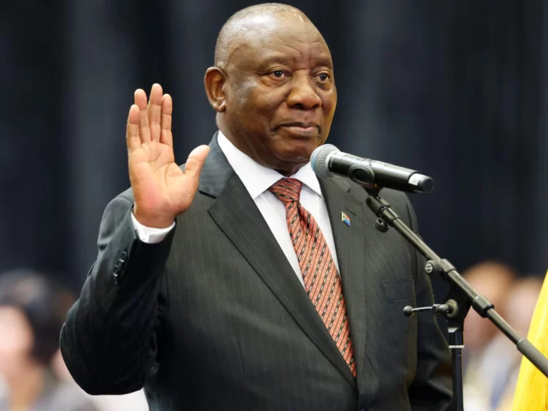 Cyril Ramaphosa réélu président de l'Afrique du Sud