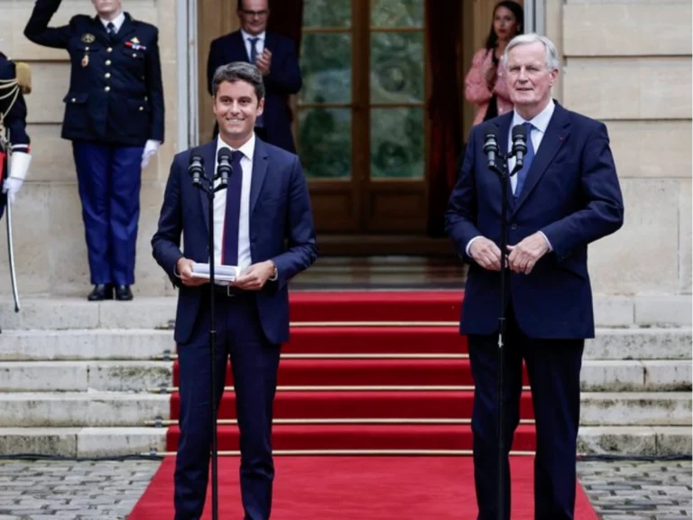 Gabriel Attal passe le témoin à Michel Barnier, nouveau Premier ministre